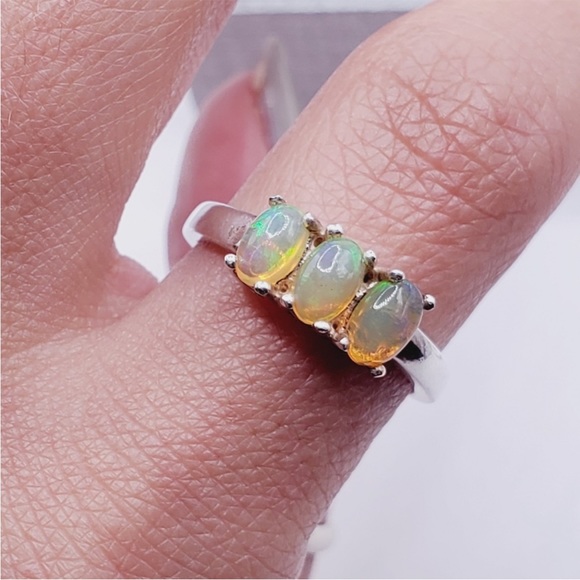 Genuine Ethiopian Triple Oval Welo Opal 925 Sterling Silver Ring - Picture 4 of 7